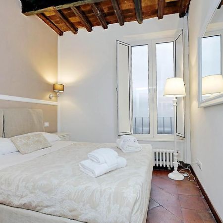 Casa Pollarola "Piazza Navona A Due Passi Da Te " Apartment Rome Bagian luar foto