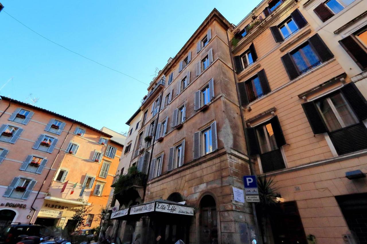 Casa Pollarola "Piazza Navona A Due Passi Da Te " Apartment Rome Bagian luar foto